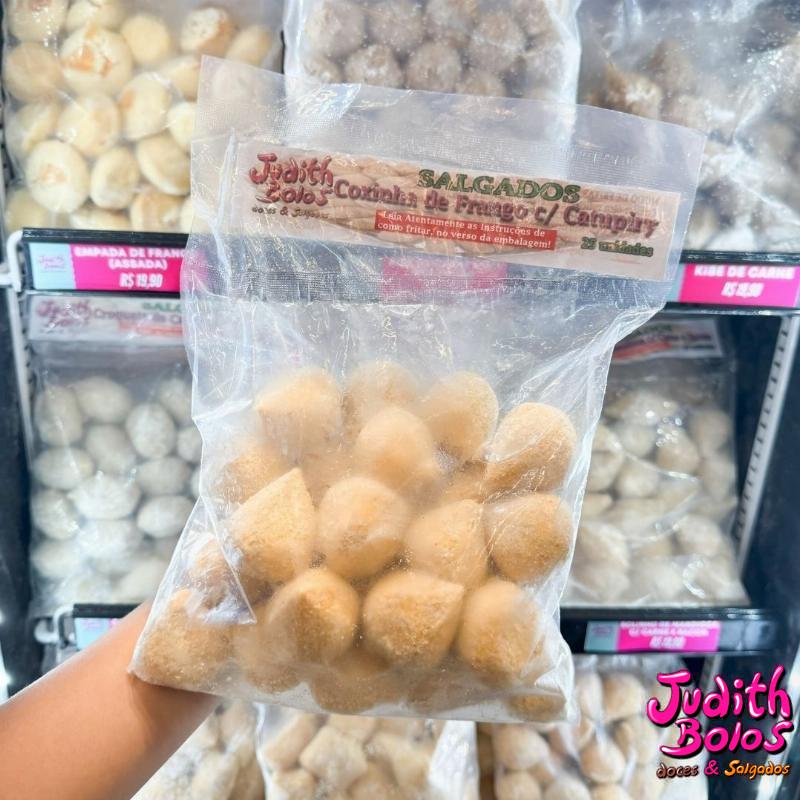 Coxinha de Frango c/ Catupiry Congelada Pct. com 25 unidades