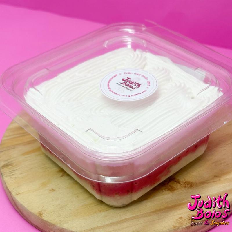 Bolo Gelado de Morango