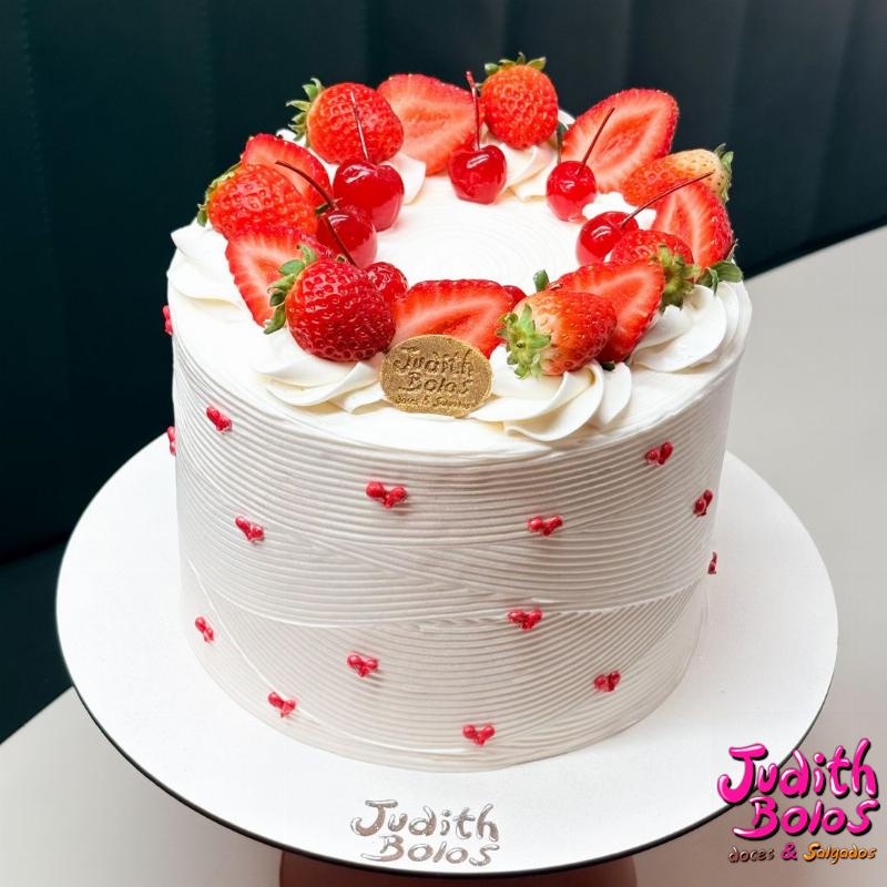 Bolo Encanto de Morango - cod 06336